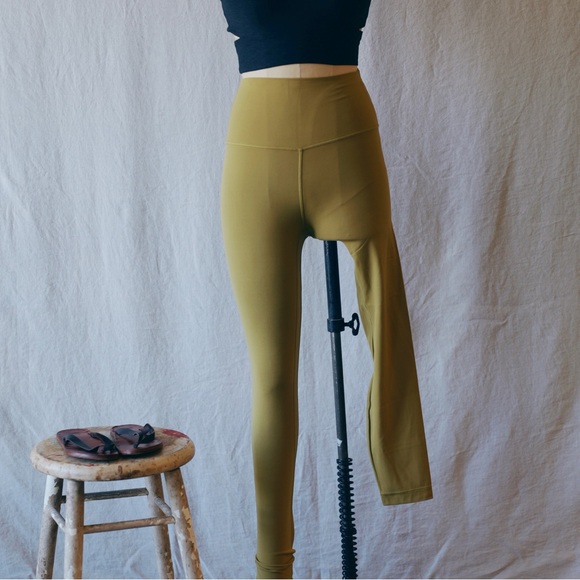 Lululemon Align HR Pant 25” - Picture 7 of 15